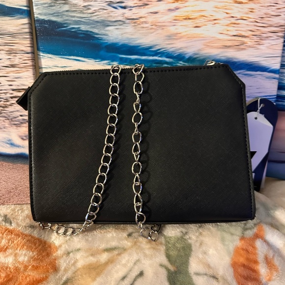 Elegant White and Gray Clutch by [Brand] Yani J’adore - Picture 7 of 10